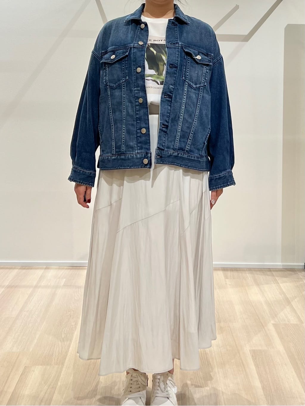 TOMOMIさんの「UNTITLED｜【Healthy DENIM】別注Bran／デニムジャケット」を使ったコーディネート