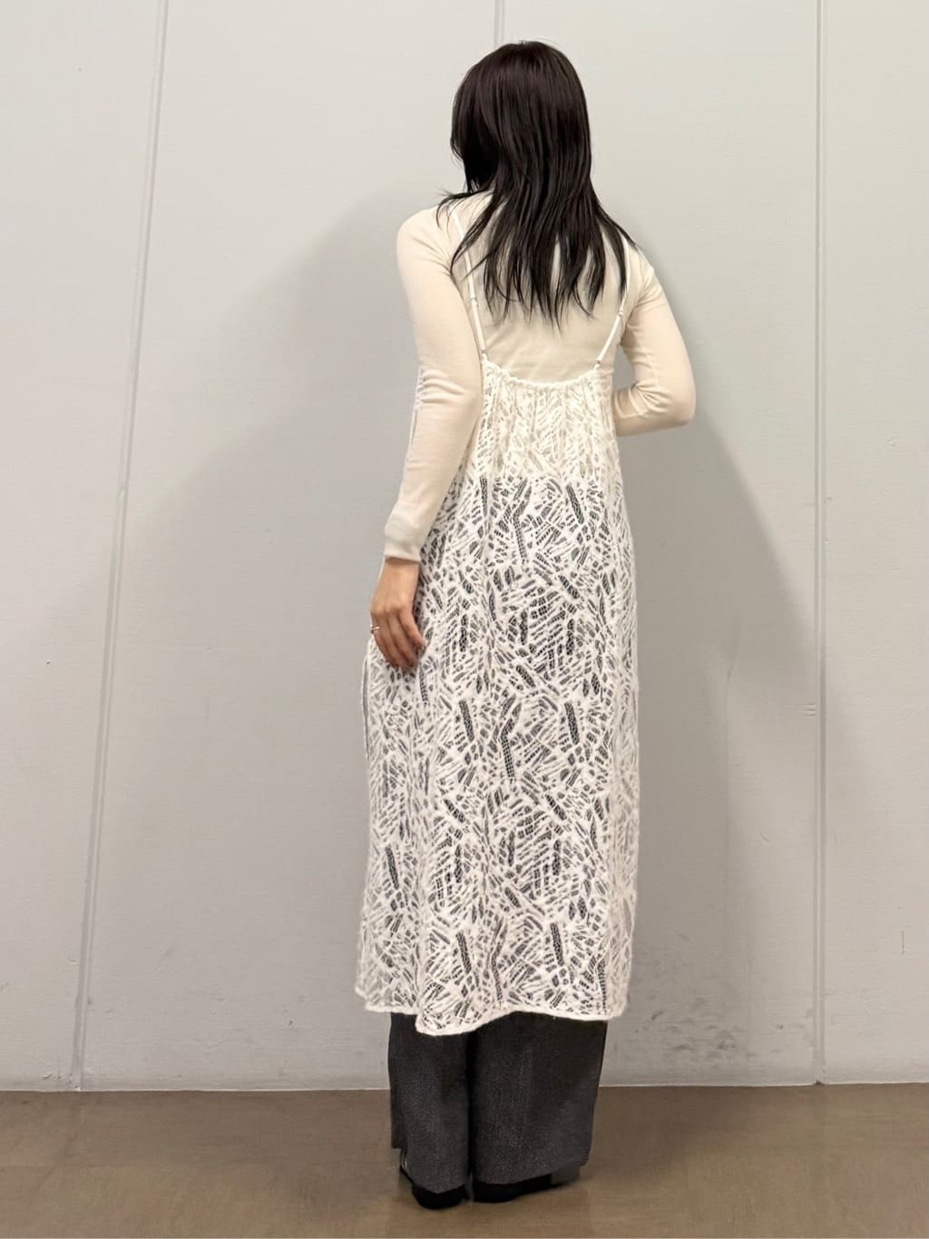 mizukiさんの「INDIVI｜【軽量／ウール混】ライトフォルム ロングコート」を使ったコーディネート
