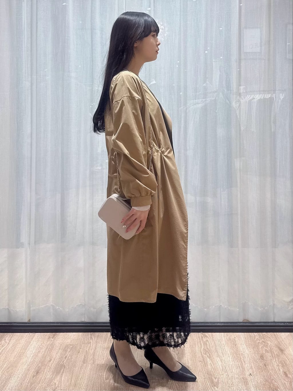 ぞうげさんの「OPAQUE.CLIP｜ヴィンテージクロスノーカラーロングコート【洗濯機OK／ストレッチ／イージーアイロン】」を使ったコーディネート