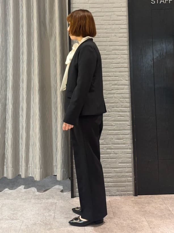 ga_riさんの「THE SHOP TK｜【通勤スタイルに】ダブルクロス ノーカラージャケット/セットアップ可」を使ったコーディネート
