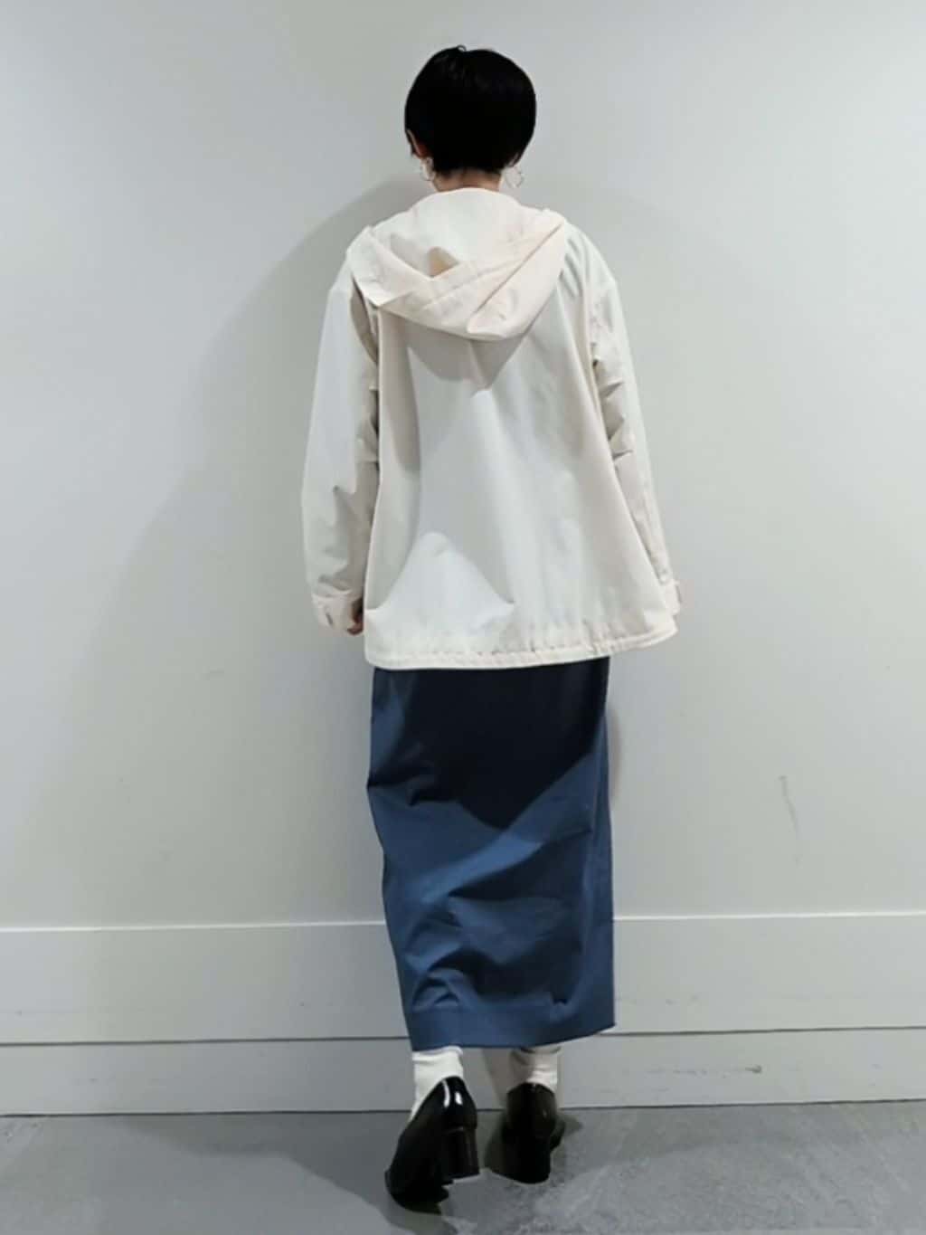 ミズタさんの「UNTITLED｜【洗える/はっ水】リラクシーマウンテンパーカー」を使ったコーディネート