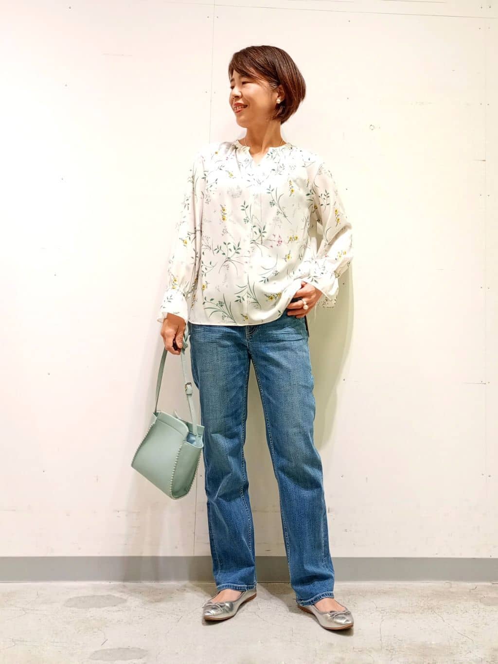 Kさんの「INDIVI｜【撥水／軽量】ミニマル スタンドカラーコート」を使ったコーディネート