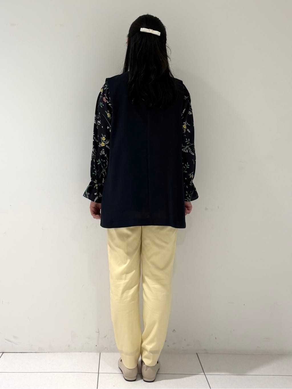 momokoさんの「INDIVI｜【洗える／多機能／SETUP可】着る日傘ジレジャケット」を使ったコーディネート