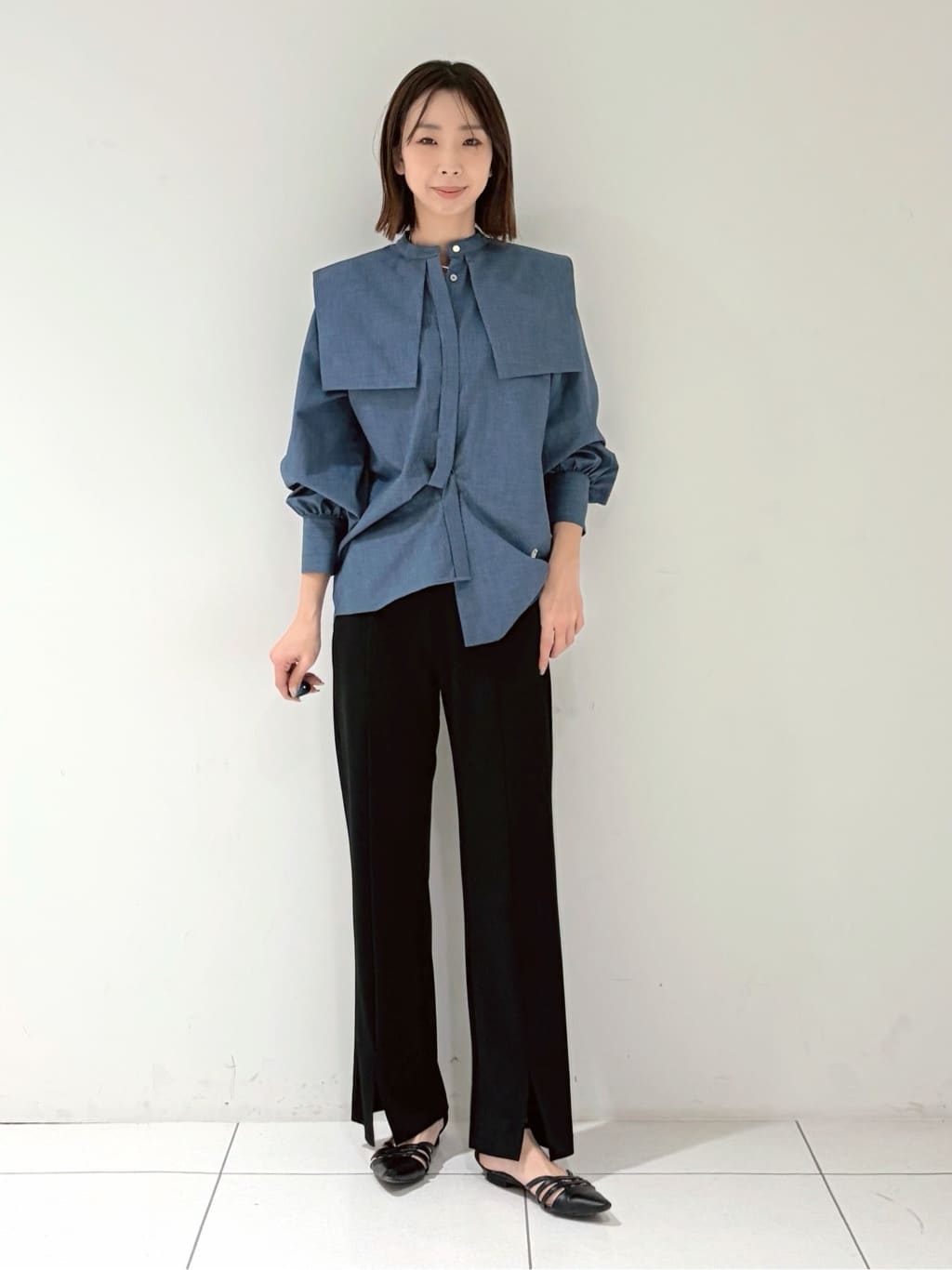 shioriさんの「INDIVI｜ビッグカラーシャツ」を使ったコーディネート