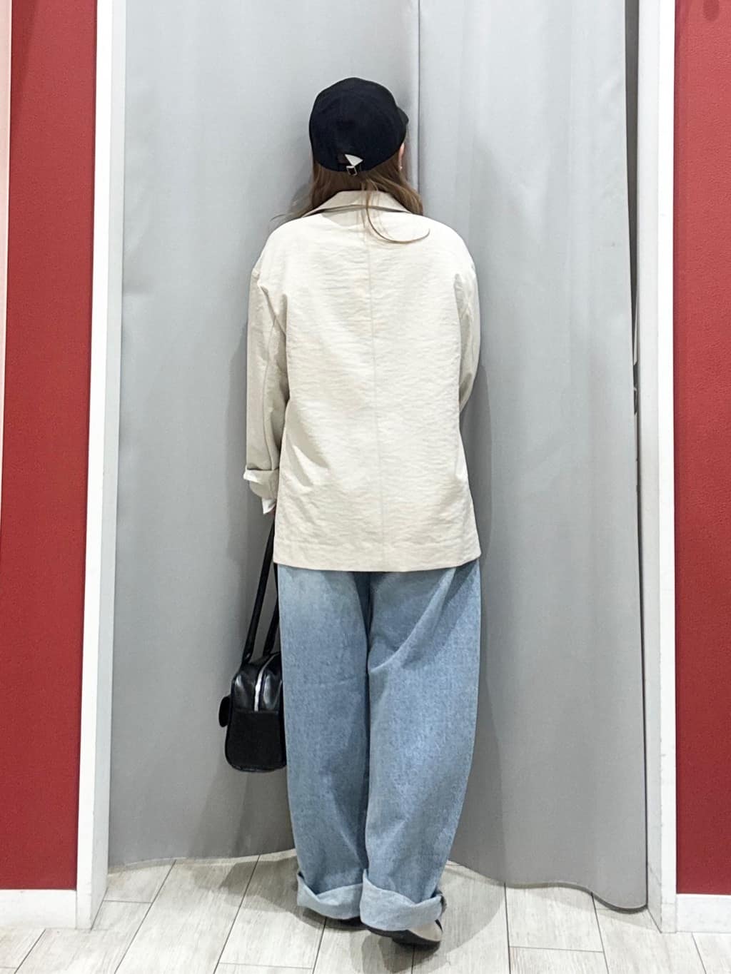 shioさんの「SHOO･LA･RUE｜【S-LL/セットアップ可/イージーケア/UV】オンにもオフにも 軽やかシングルジャケット」を使ったコーディネート
