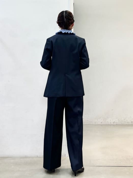 fujiさんの「THE SHOP TK｜【通勤にもデイリーにも】CAVIAN 金ボタンダブルブレストジャケット」を使ったコーディネート