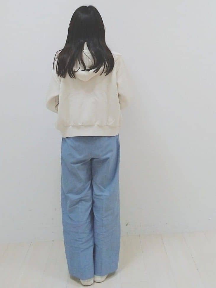 SANAさんの「Reflect｜ダブルジップドロップショルダーパーカー」を使ったコーディネート