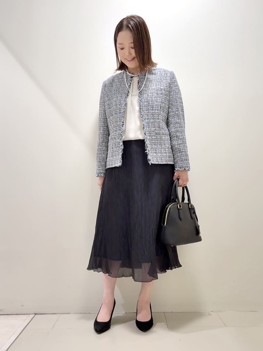 YUIさんの「UNTITLED｜【透けにくい/ウエストイン見え】タックブラウス」を使ったコーディネート