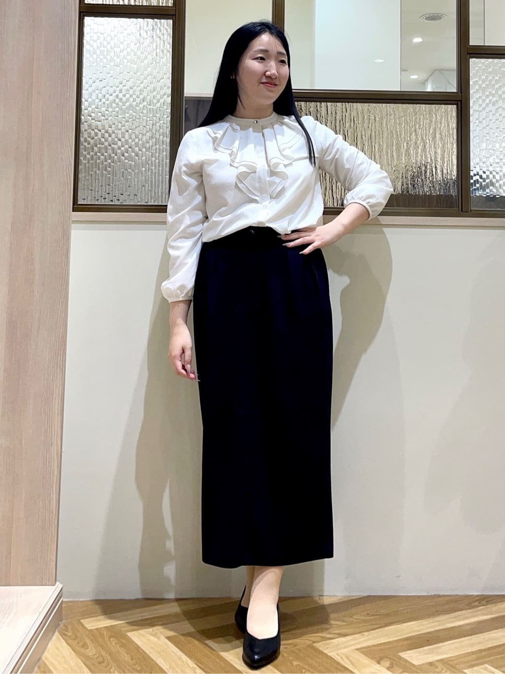 Reiさんの「grove｜【手洗いOK】フロントラッフルフリルブラウス」を使ったコーディネート