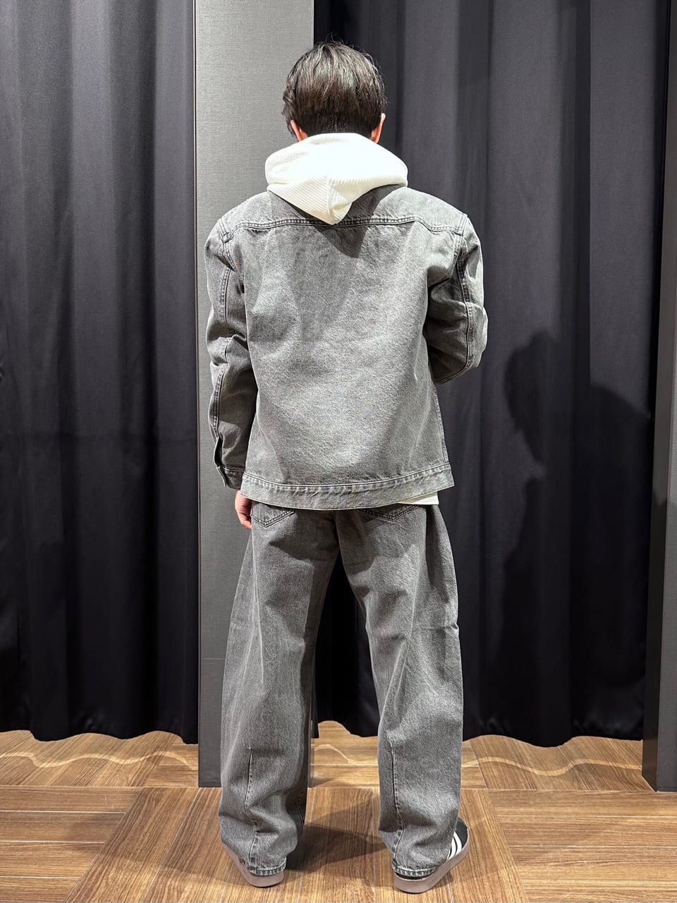tomoyaさんの「THE SHOP TK｜【大人にも取り入れやすい】デニムジャケット セットアップ可/洗濯機OK」を使ったコーディネート