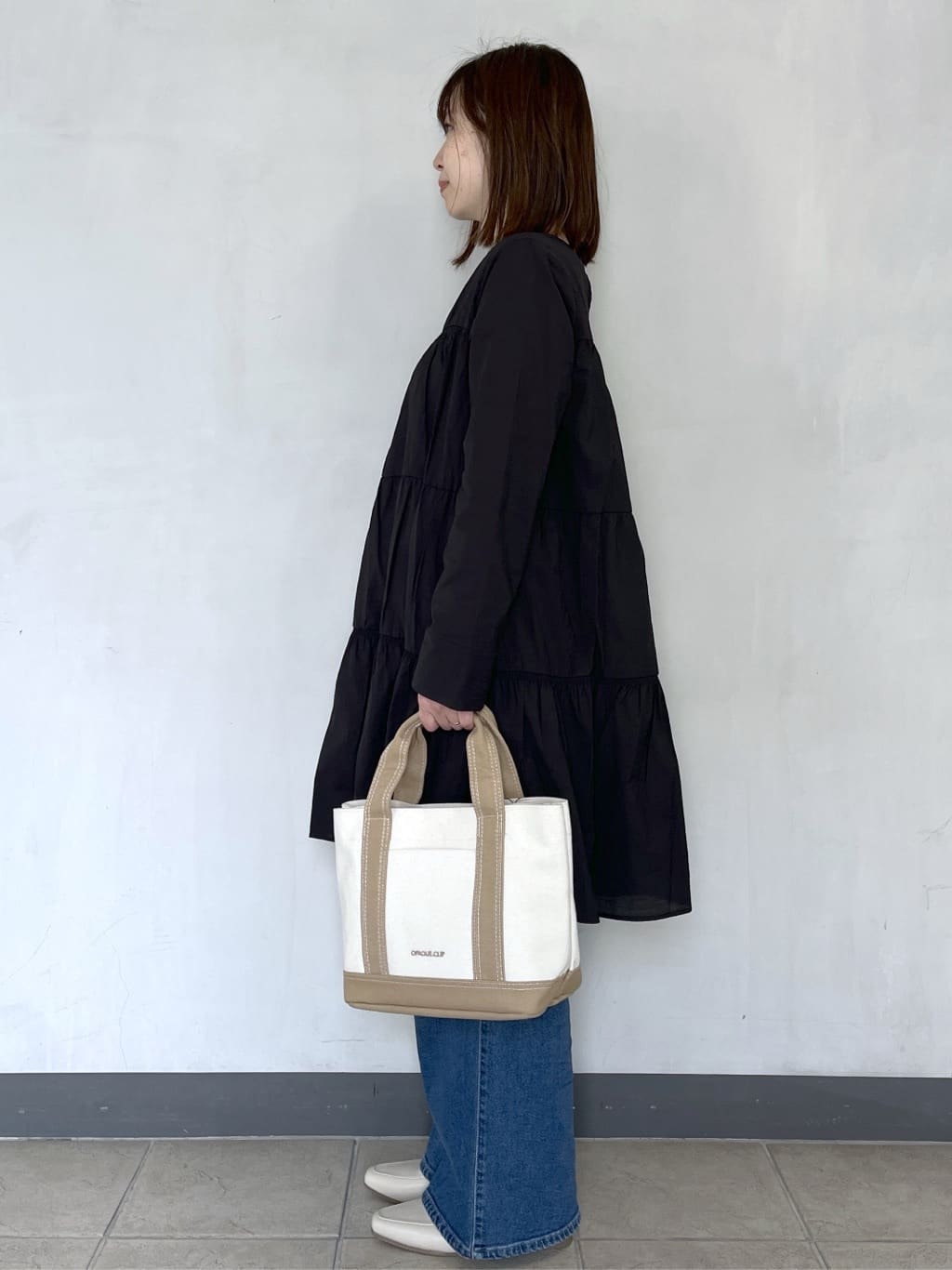 mikiさんの「OPAQUE.CLIP｜ティアードミニワンピース【洗濯機OK】」を使ったコーディネート