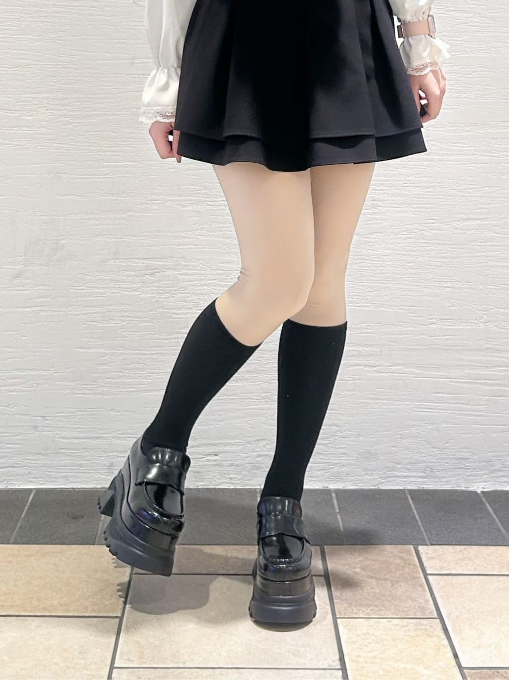 ゆうりさんの「ESPERANZA｜プラットフォームローファー」を使ったコーディネート