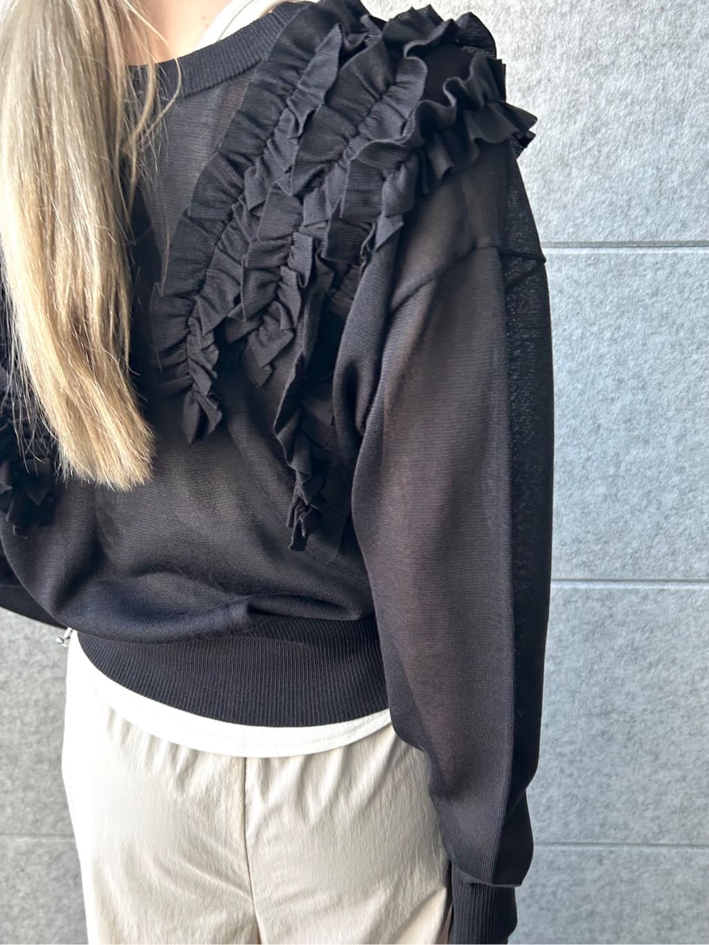 honoka Aさんの「CODE A｜3way frill cardigan」を使ったコーディネート