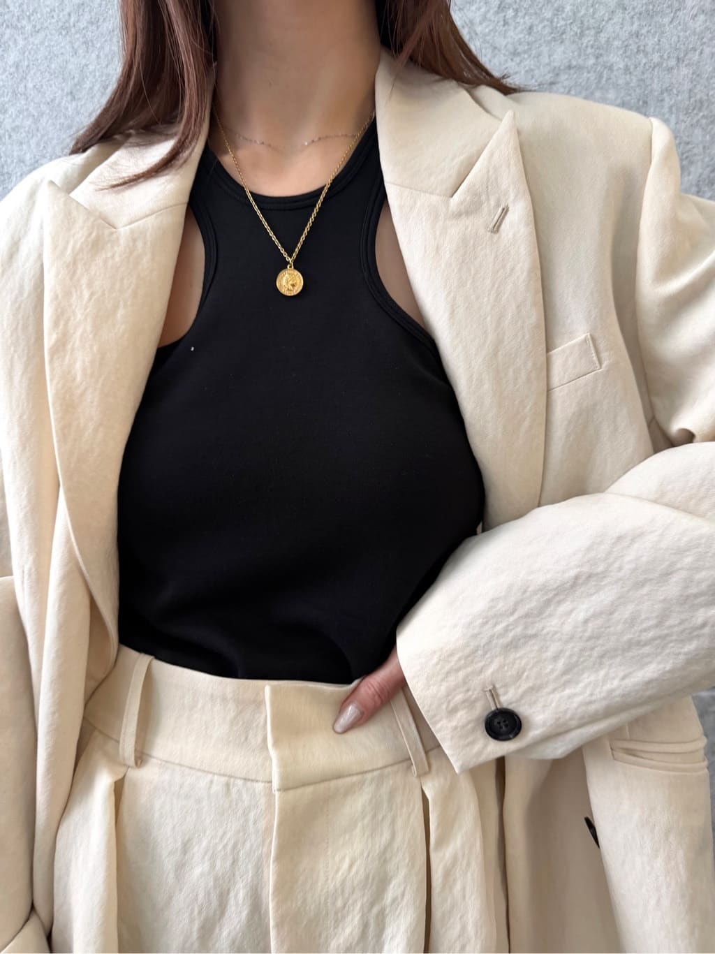 kanamiさんの「CODE A｜arc tailored jacket」を使ったコーディネート