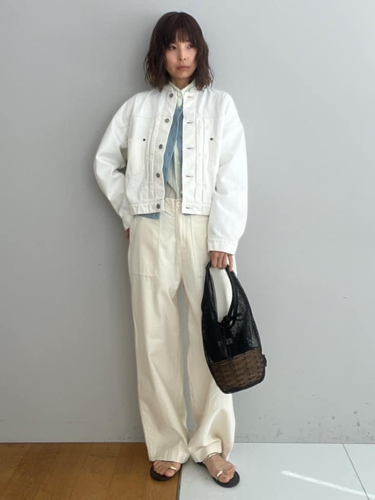misaさんの「DRESSTERIOR｜【ウォッシャブル】バンドカラー ホワイトＧジャン」を使ったコーディネート