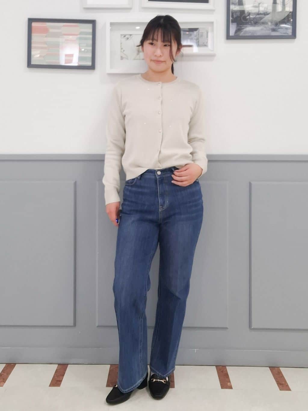 さっちーさんの「grove｜【貴島明日香さん着用】【撥水／シルエット2WAY】軽やかミドルトレンチコート」を使ったコーディネート