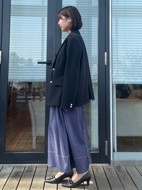 abeさんの「Couture brooch｜【洗える・通勤】パール調ボタン テーラードジャケット」を使ったコーディネート