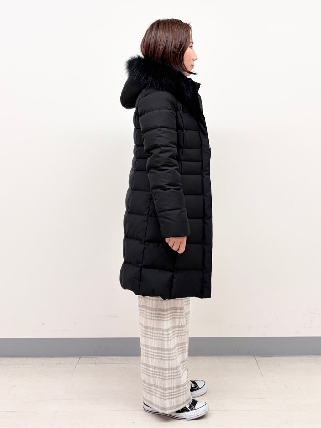 YUKARIさんの「INDIVI｜【名品／撥水／抗菌防臭】ロング丈リサイクルダウンコート」を使ったコーディネート