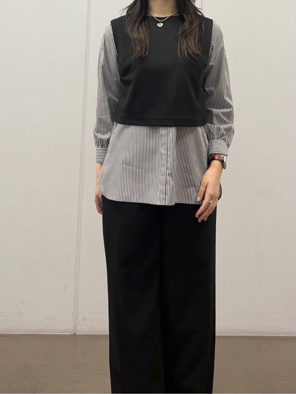 mizukiさんの「INDIVI｜【花粉付着防止／撥水／UVケア】名品トレンチコート」を使ったコーディネート