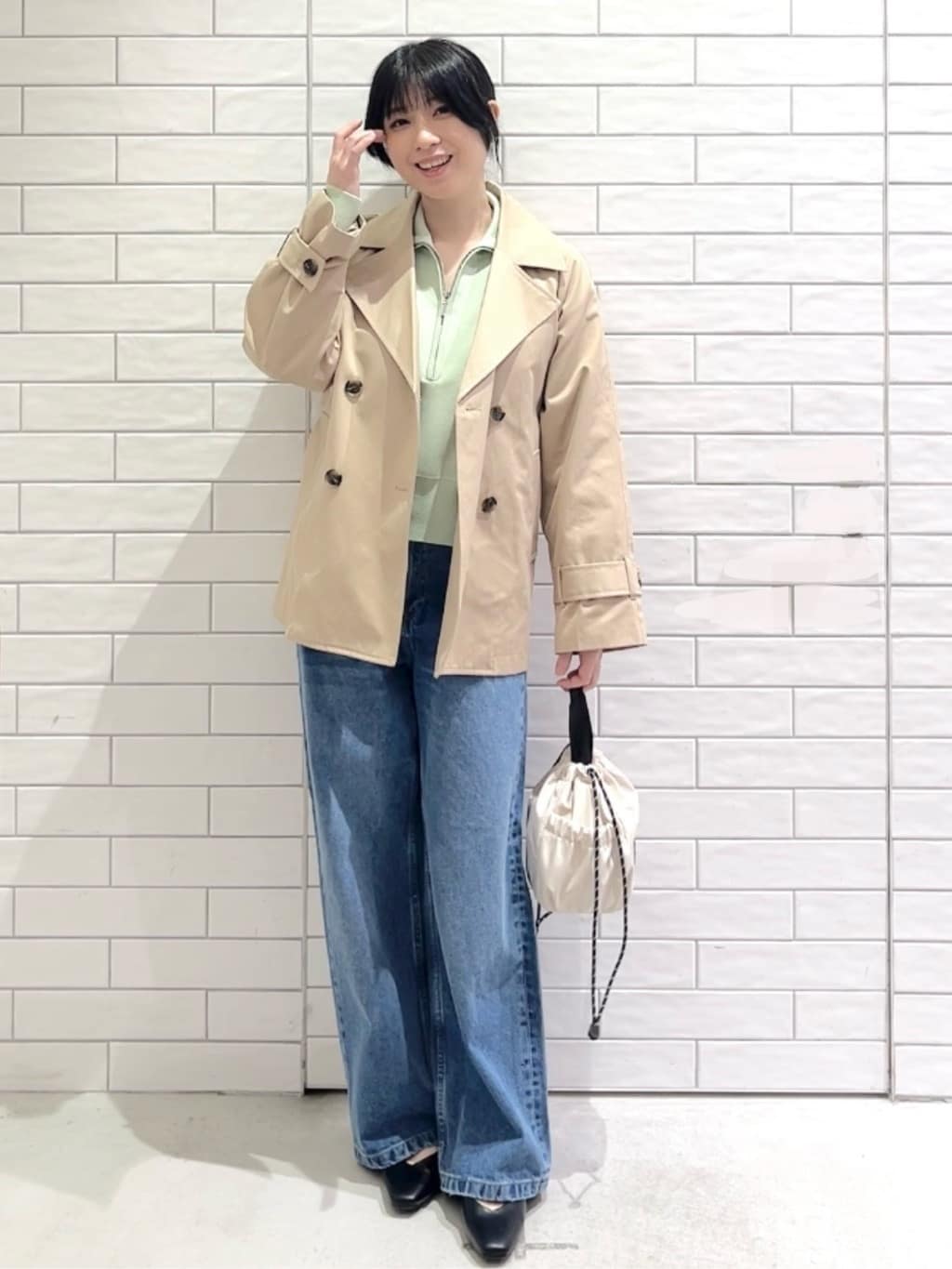 しおりさんの「OPAQUE.CLIP｜ハーフZIP刺繍ロゴニット【洗濯機OK】」を使ったコーディネート