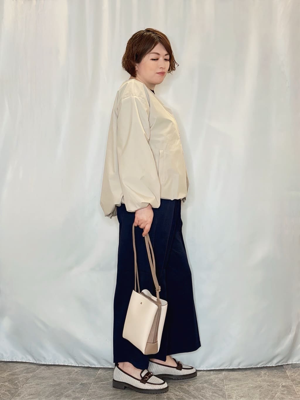 たみさんの「SHOO･LA･RUE｜【UV/抗菌防臭/洗濯機可】小さめロゴの大人スムースロンT」を使ったコーディネート