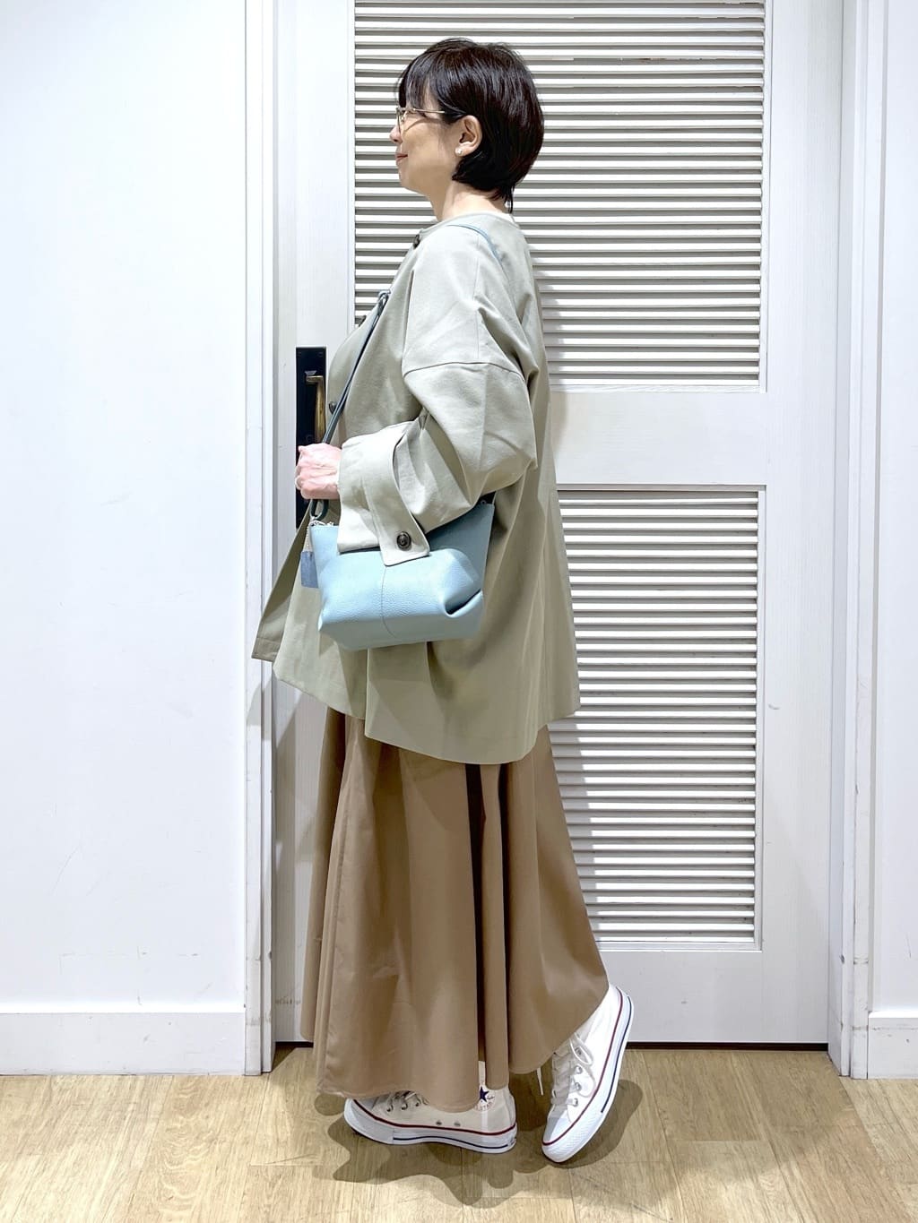 Miyazakiさんの「Dessin｜【花粉ガード/撥水加工/洗える】クルーネックスプリングコート」を使ったコーディネート