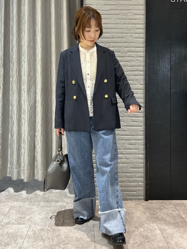 ga_riさんの「THE SHOP TK｜【通勤にもデイリーにも】CAVIAN 金ボタンダブルブレストジャケット」を使ったコーディネート