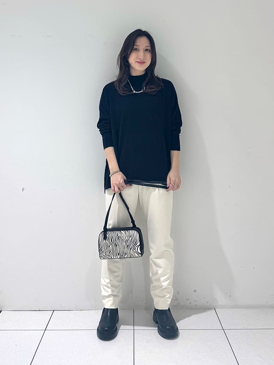 そんさんの「INDIVI｜【洗える】カラーネップ ダブルジップカーディガン」を使ったコーディネート