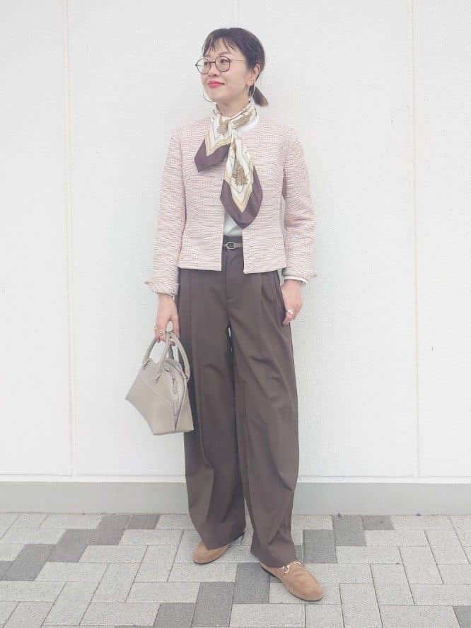 MUTSUKOさんの「UNTITLED｜【きれいめ】ツイード ペプラムジャケット」を使ったコーディネート
