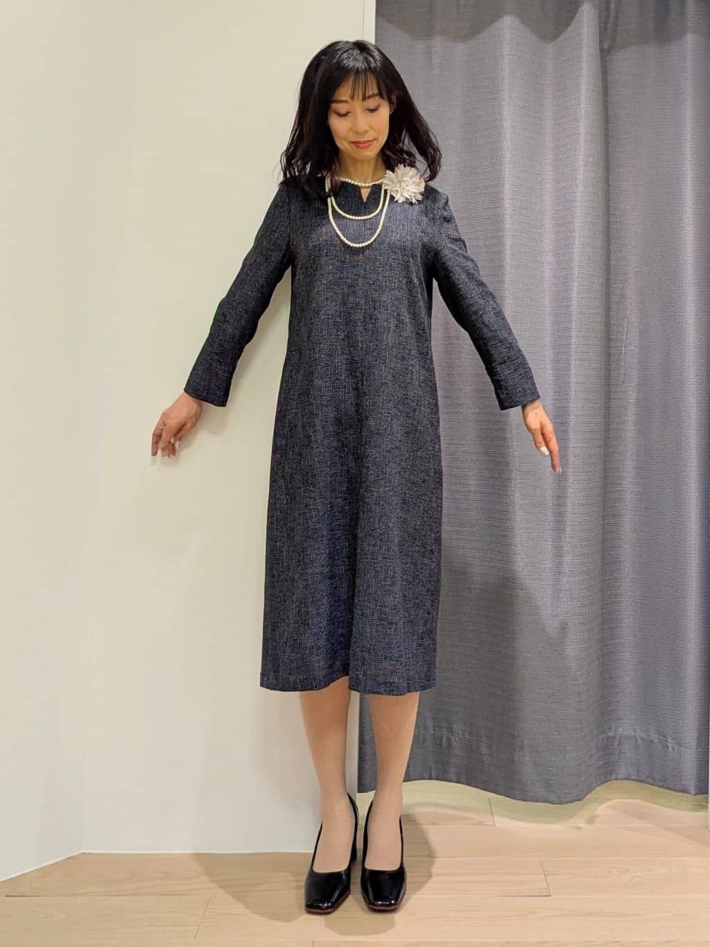 miiさんの「INDIVI｜【合皮／ミドルサイズ】春カラーフォルムバッグ」を使ったコーディネート