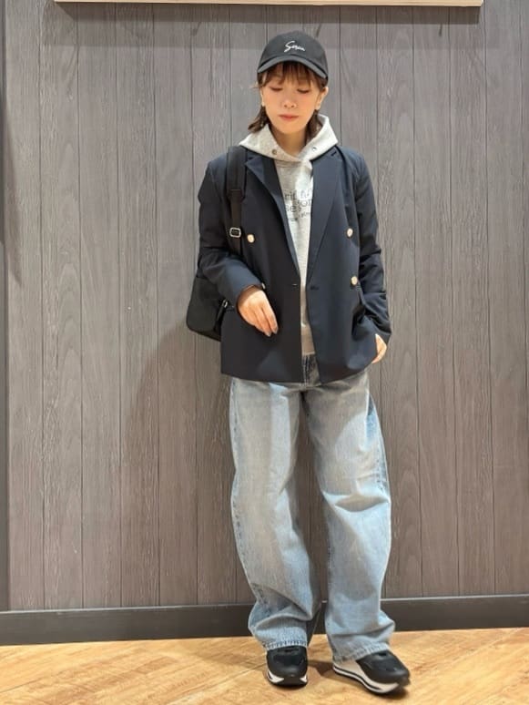 meiさんの「SHOO･LA･RUE｜【セットアップ可/S-LL/なめらかタッチ】選べる3柄 ロゴ入りプルパーカ」を使ったコーディネート