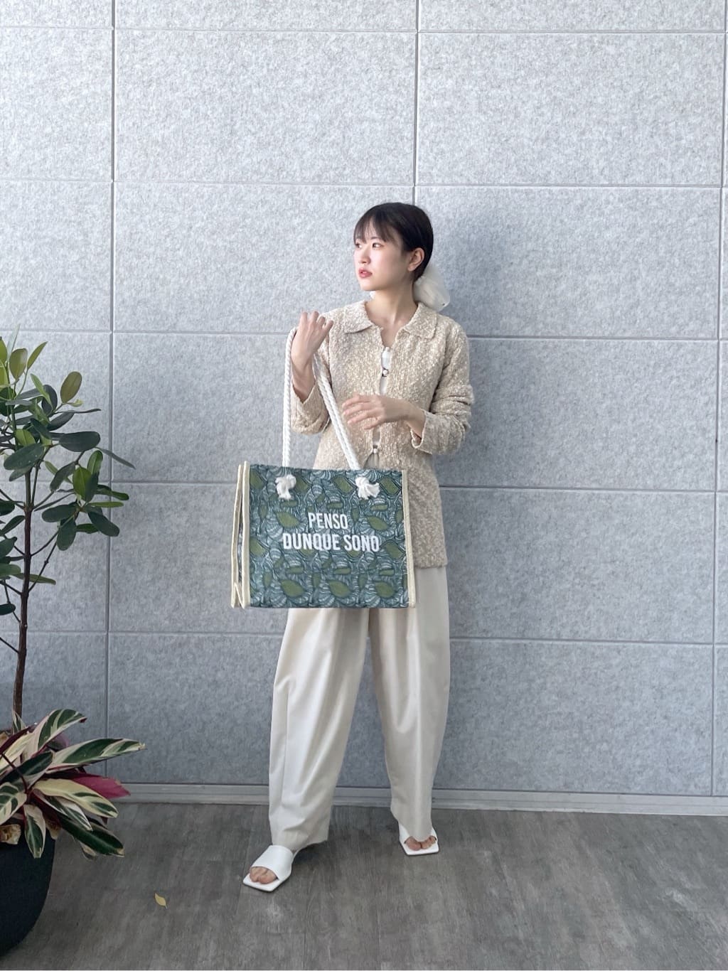 Renoさんの「INDIVI｜ブークレポロニット」を使ったコーディネート