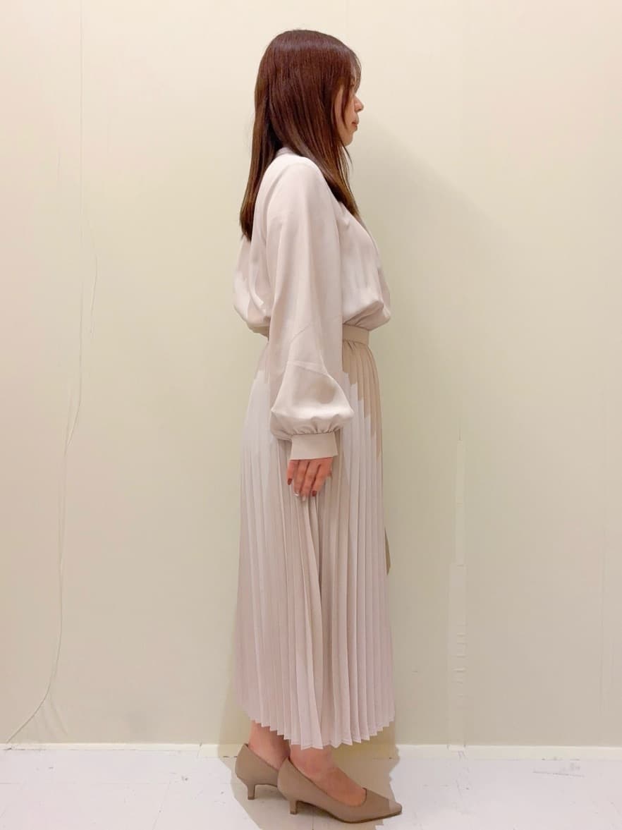 ayumiさんの「OPAQUE.CLIP｜オーガンジーフラワーコサージュ」を使ったコーディネート