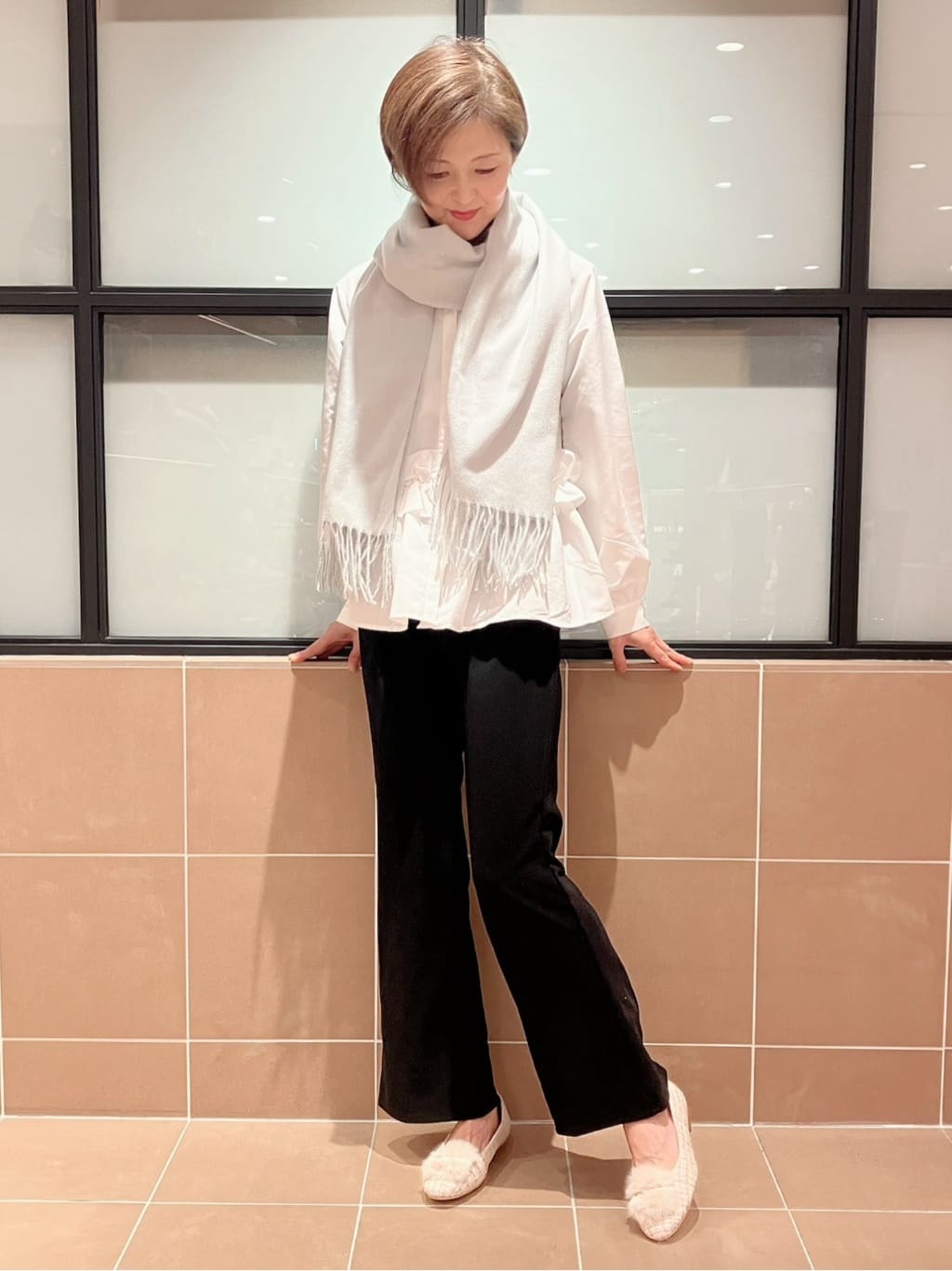 Ｋさんの「ESPERANZA｜ビジューフェイクファーフラットパンプス」を使ったコーディネート