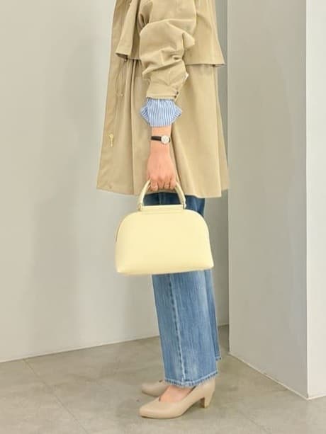 kanakoさんの「grove｜【撥水／シルエット2WAY】羽織るだけでサマになる、スタンドネックテントラインコート」を使ったコーディネート
