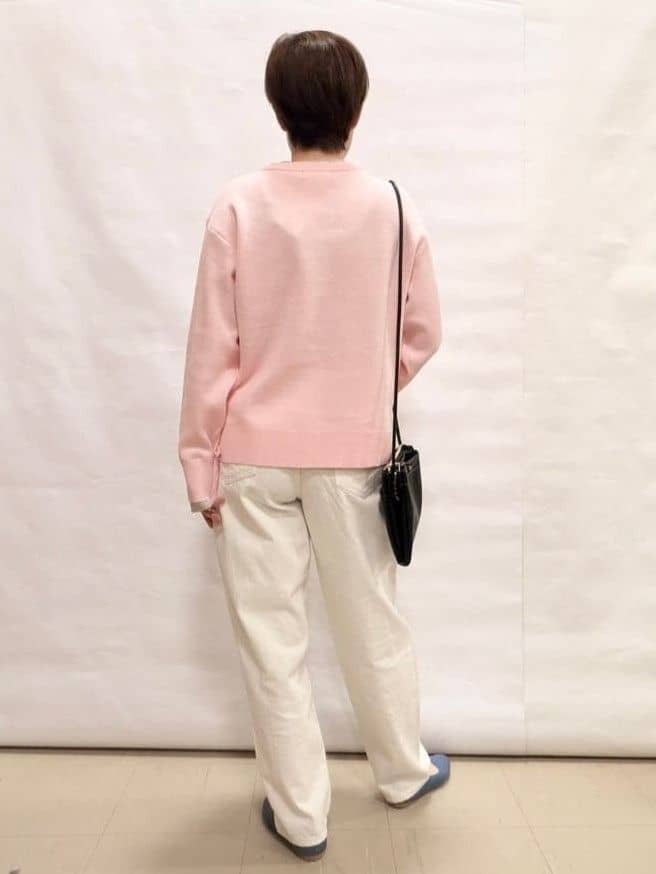 なっちゃんさんの「SHOO･LA･RUE｜【洗濯機可/S-LL/インしなくても着られる】1枚で決まる　レイヤード風スウェットライクニット」を使ったコーディネート