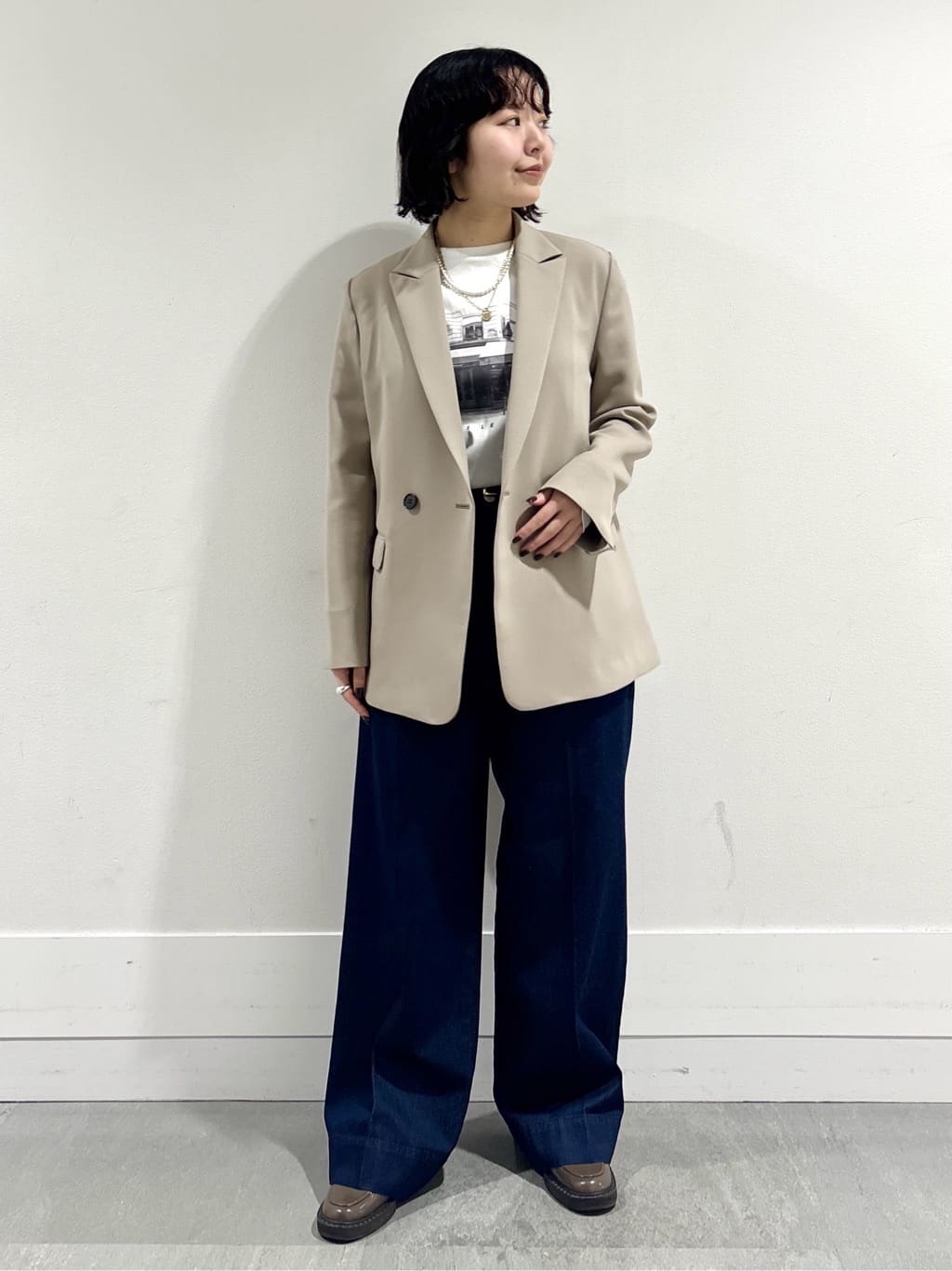 モエカさんの「UNTITLED｜◆【洗える/ストレッチ性】ダブルブレストジャケット」を使ったコーディネート