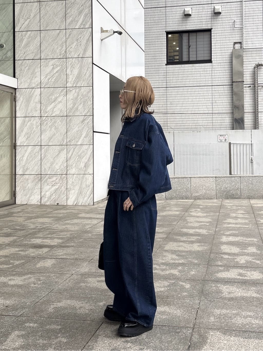 kotakiさんの「INDIVI｜ボックスデニムジャケット」を使ったコーディネート
