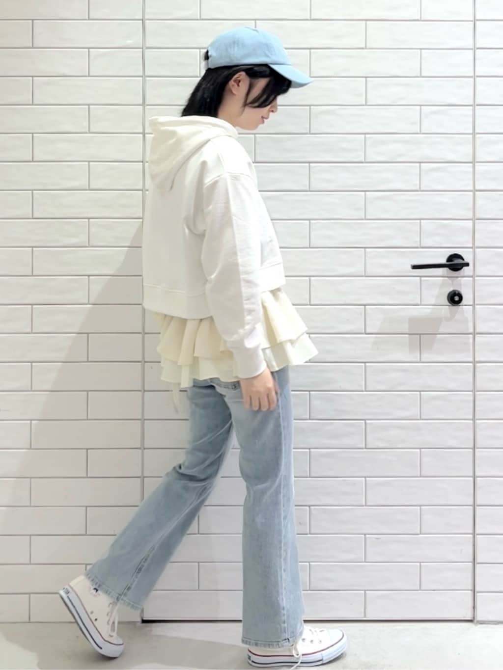 しおりさんの「OPAQUE.CLIP｜ショート裏毛フーディ【洗濯機OK】」を使ったコーディネート