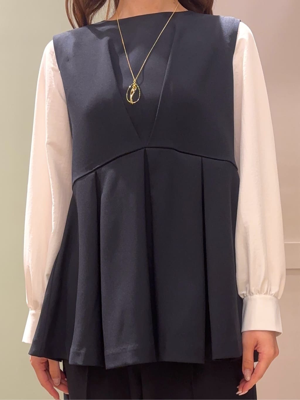 しばみさんの「grove｜【マシンウォッシュ/防シワ/S-3L】着回しできるカセット服ワイドパンツ」を使ったコーディネート