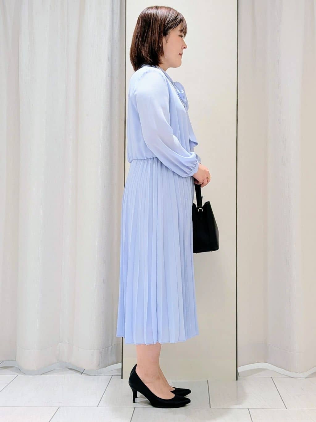 Onumaさんの「UNTITLED｜◆【フォーマル/洗える】ボウタイ プリーツワンピース」を使ったコーディネート