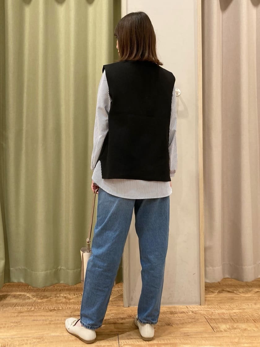 hashiさんの「SHOO･LA･RUE｜【SHOO・LA・RUE DENIM】大人のきれいめカジュアルに デニムテーパードパンツ」を使ったコーディネート