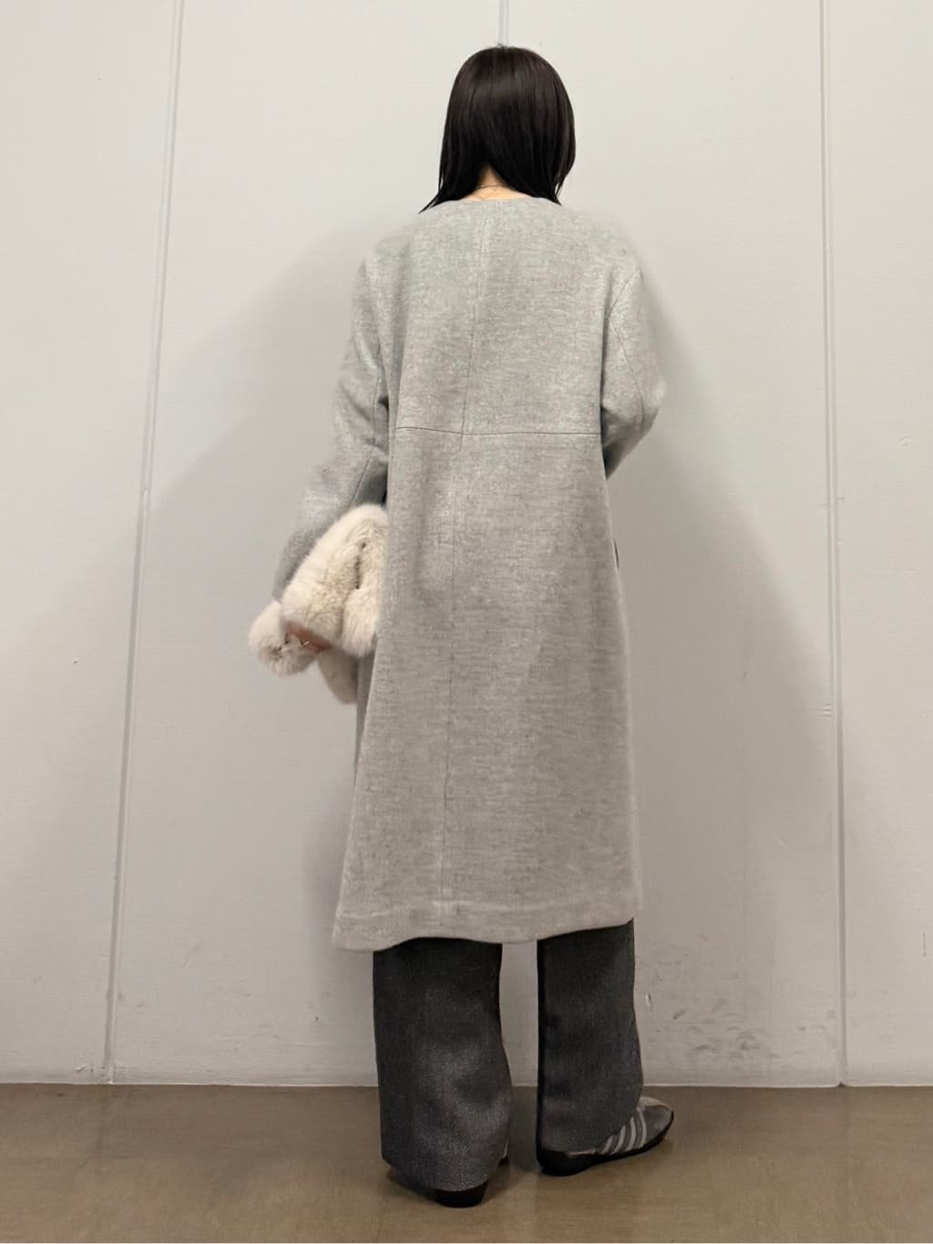 mizukiさんの「INDIVI｜【軽量／ウール混】ライトフォルム ロングコート」を使ったコーディネート