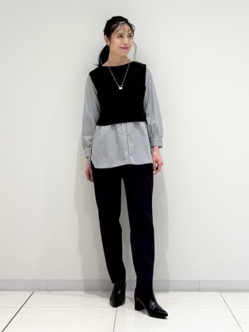 kayoさんの「INDIVI｜【褒められパンツ／高ストレッチ】タックテーパードパンツ」を使ったコーディネート
