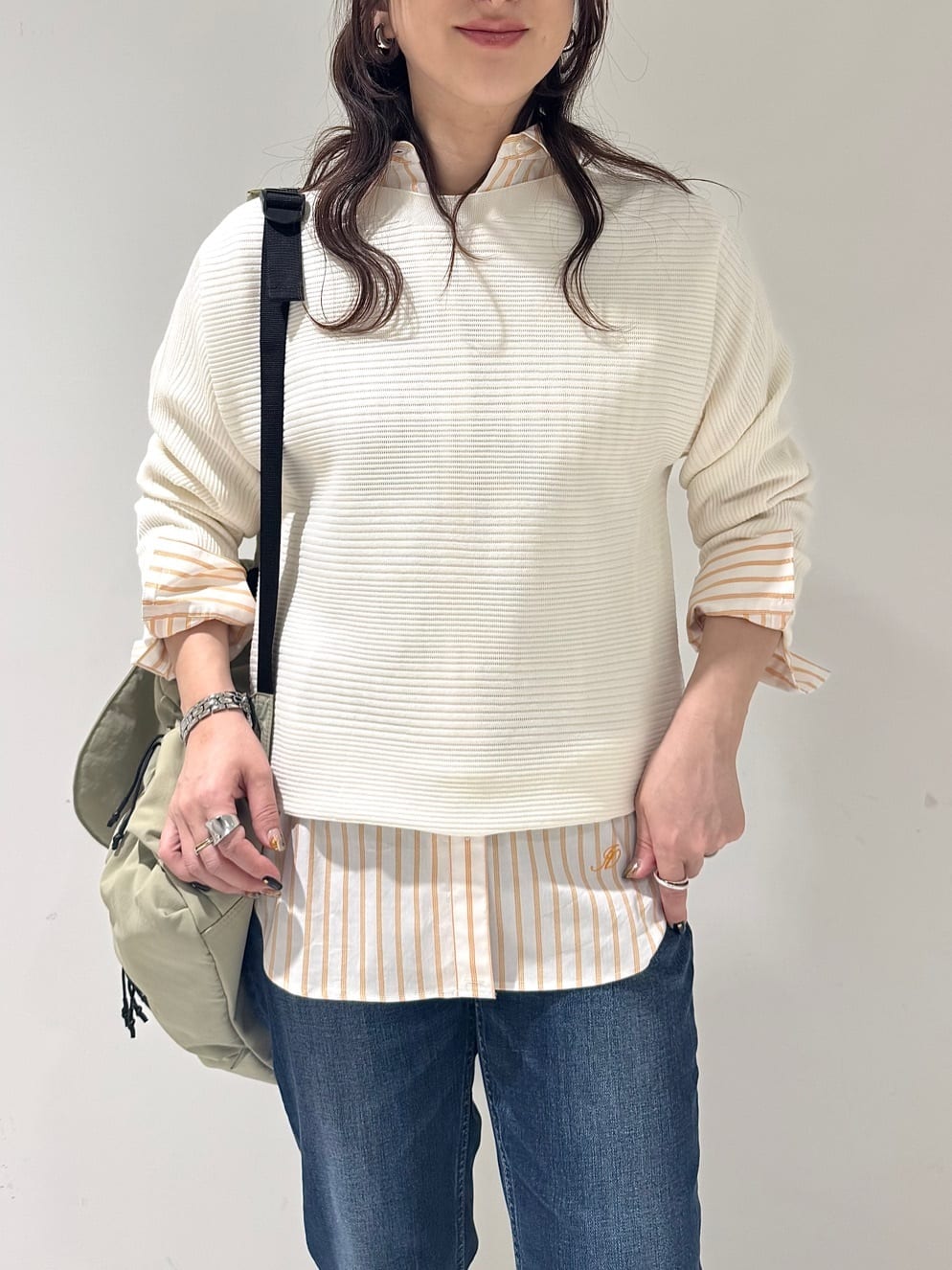 そんさんの「INDIVI｜【洗える／キレイ色】体型カバー無縫製ニット」を使ったコーディネート