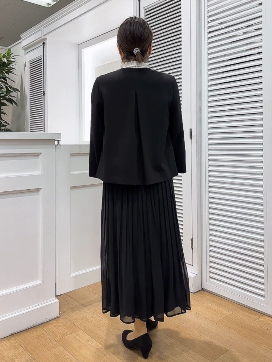 Hamaさんの「Dessin｜【洗える】フリルネックジョーゼットブラウス」を使ったコーディネート