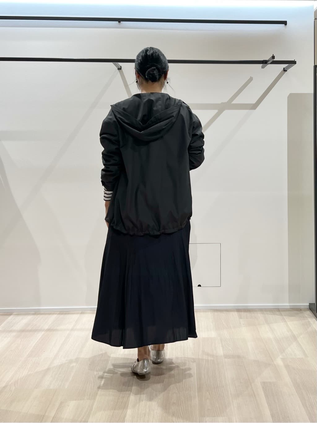 TOMOMIさんの「UNTITLED｜【洗える/レイヤードTシャツ】ラウンドテールジャージプルオーバー」を使ったコーディネート