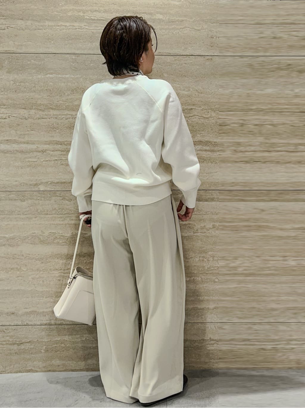 NAMIさんの「OPAQUE.CLIP｜スウェットライクニット【洗濯機OK】」を使ったコーディネート