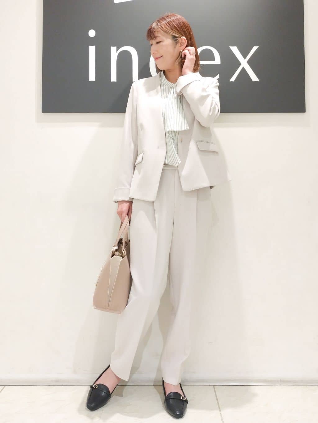n.さんの「index｜アシンメトリーボウタイブラウス【洗濯機OK／イージーアイロン／防シワ】《XS～LL》」を使ったコーディネート