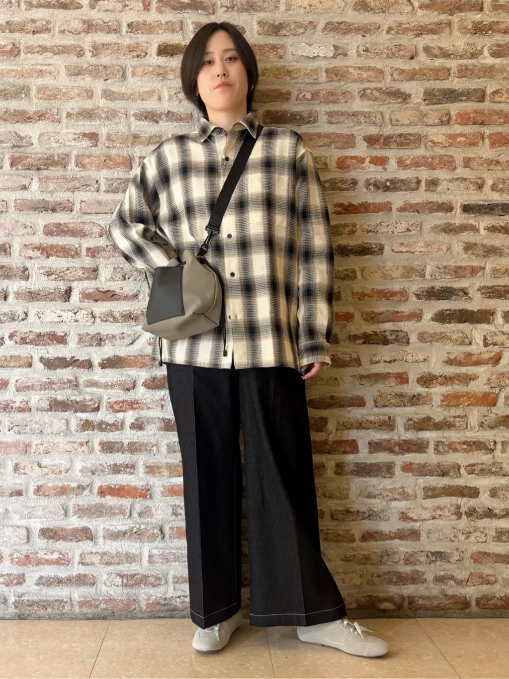 しばさんの「THE SHOP TK｜【美脚/オ―ルシーズン】デニムマリンパンツ/洗濯機OK」を使ったコーディネート